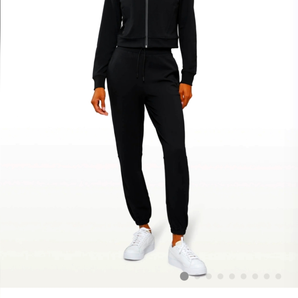 Women's black luxury "runway" joggers, L, cuts